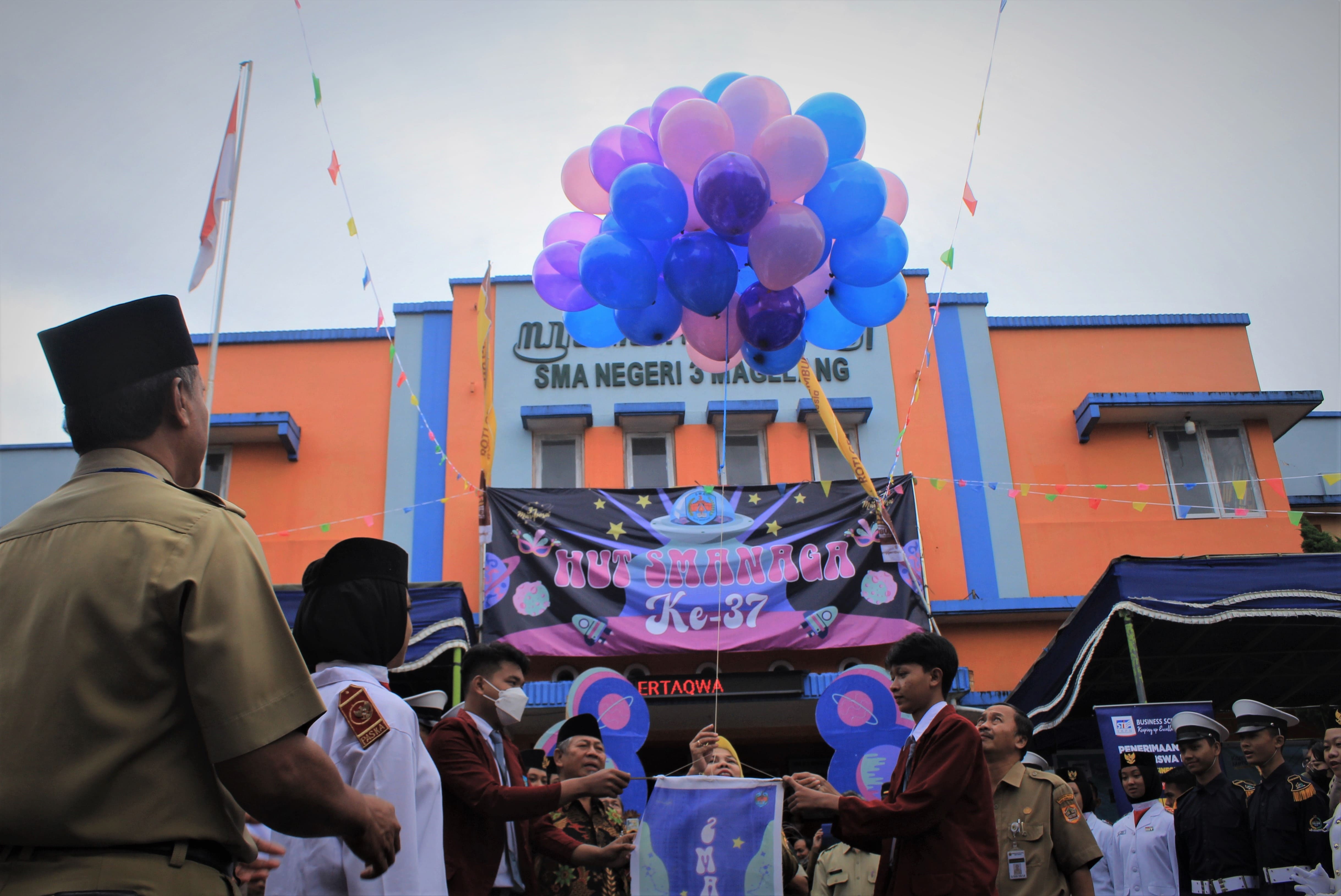 Perayaan HUT ke-37 SMA Negeri 3 Magelang, dari arsip berita sekolah